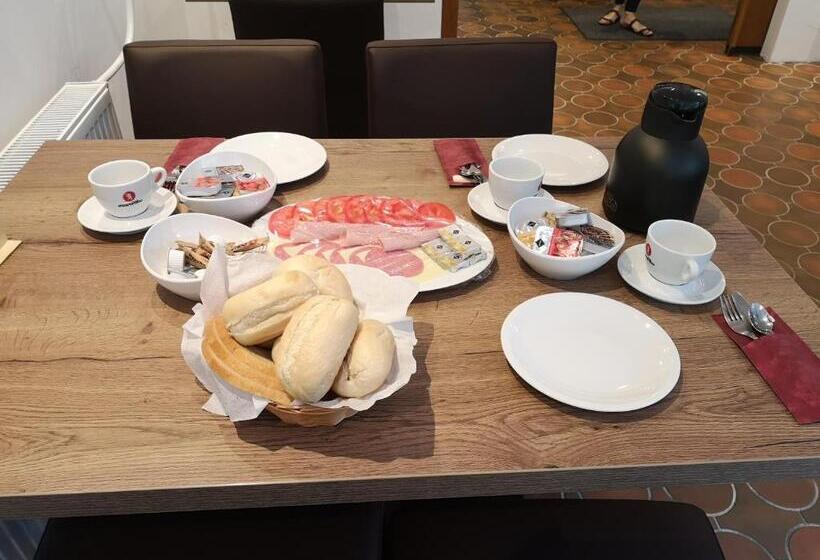 Отель Radevormwald