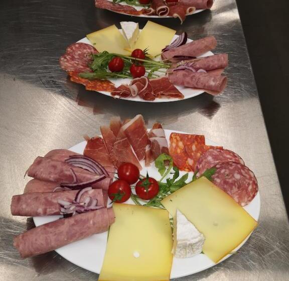 Отель Radevormwald