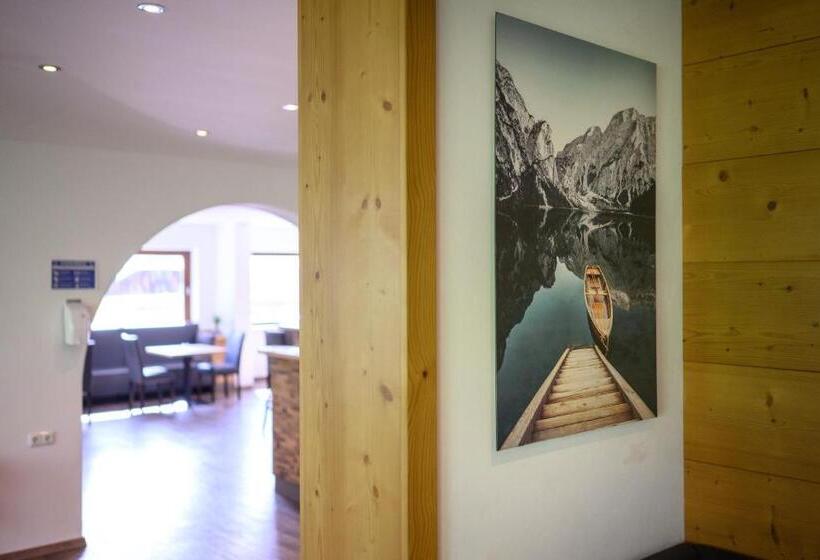 Отель Sonnenburg