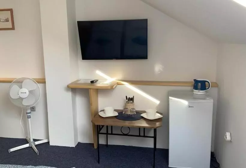 Majatalo Penzion Ronox