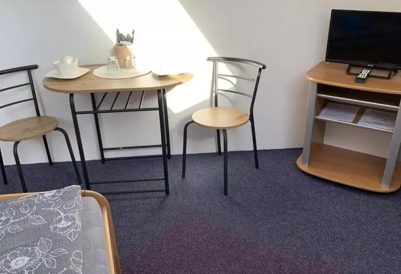 Majatalo Penzion Ronox