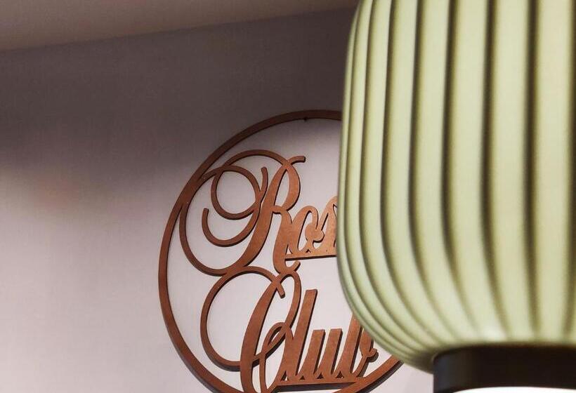 بنسيون Rosie S Club