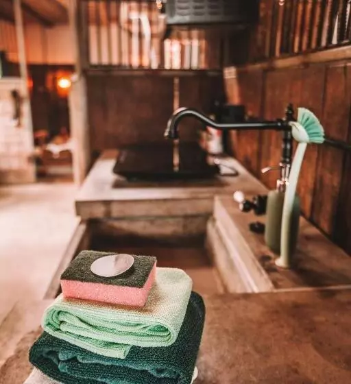 Retkeilymaja Crash Nstay   Paardenstal