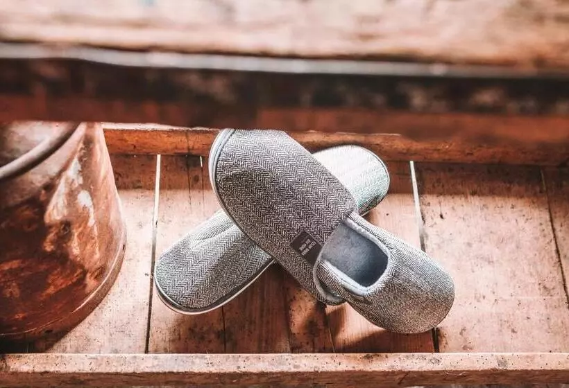 Retkeilymaja Crash Nstay   Paardenstal