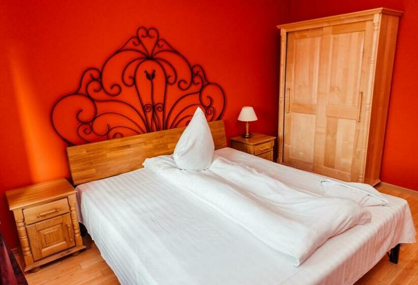 בית מלון כפרי President Cugir