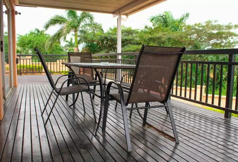 Majatalo Seaview Executive Guest House