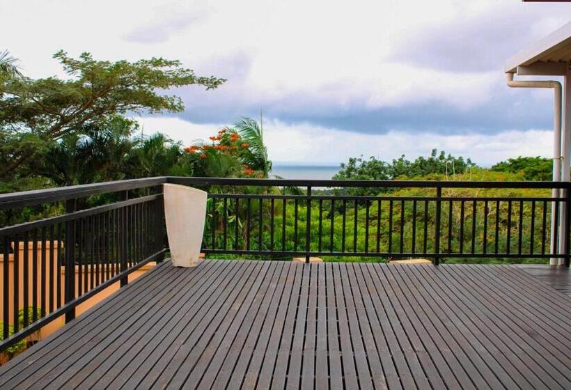 פנסיון Seaview Executive Guest House