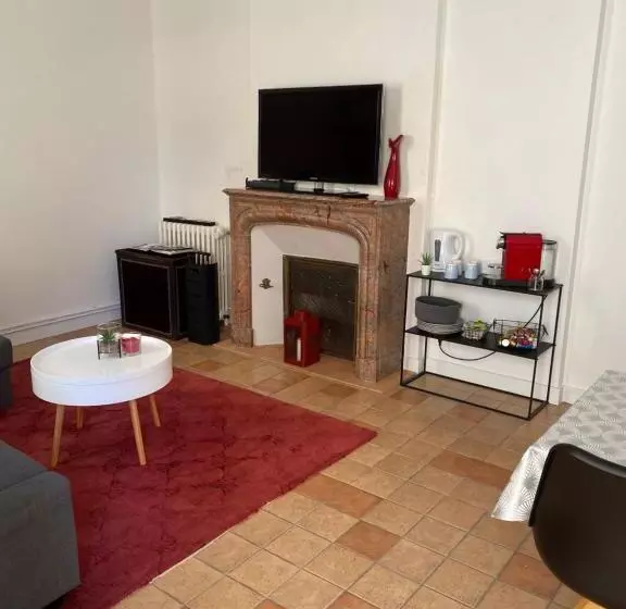 ペンション 2 Chambres, 4 A 6 Voyageurs En Centre Ville, à 5 Mins Du Zoo