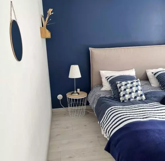 ペンション 2 Chambres, 4 A 6 Voyageurs En Centre Ville, à 5 Mins Du Zoo