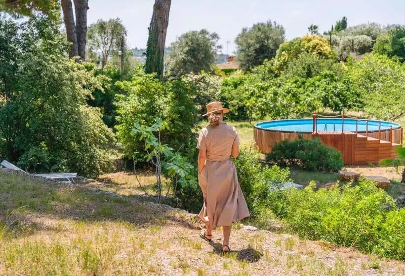 Majatalo Domaine Des Encourdoules