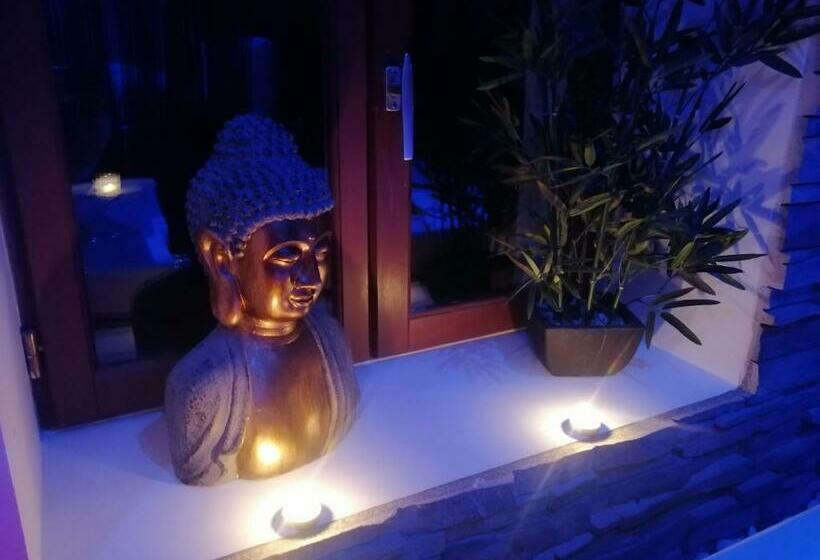 Pension Gîte Le Petit Crocq Avec Spa Privatif