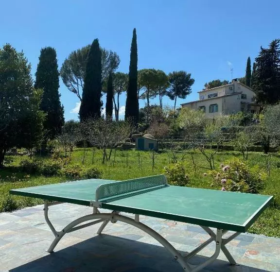 Majatalo Domaine Des Encourdoules