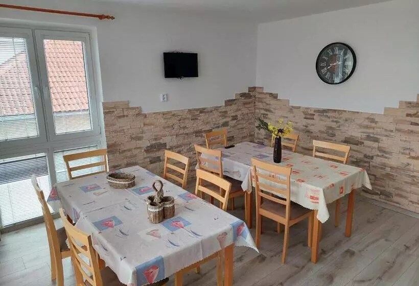 Majatalo Penzion Mayka