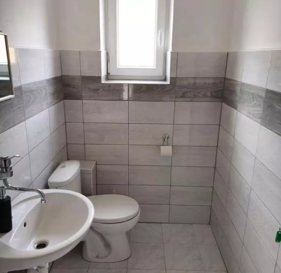 Majatalo Penzion Mayka