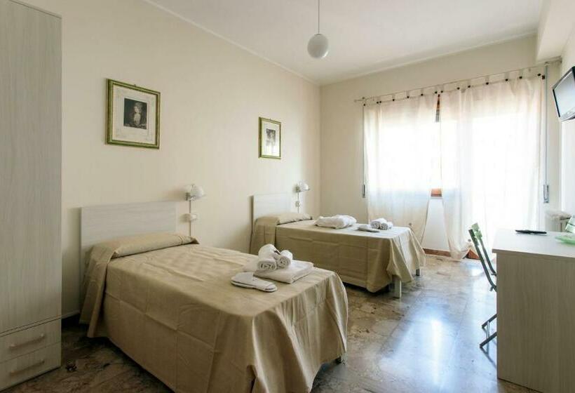 بنسيون Porta Della Musa