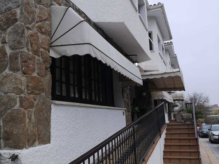 Hostal Asador Julian Brunete