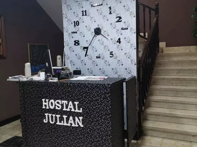 Hostal Asador Julian Brunete