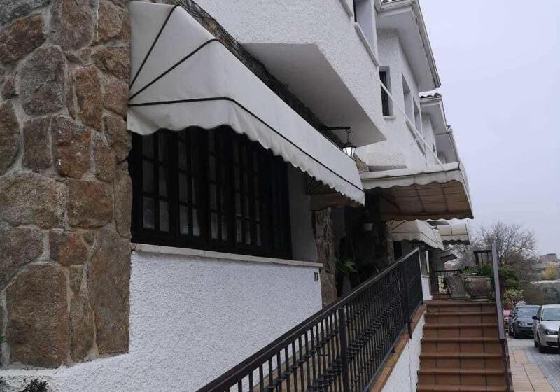 Hostal Asador Julian Brunete