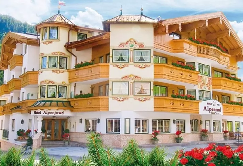 ホテル Alpenjuwel Jäger