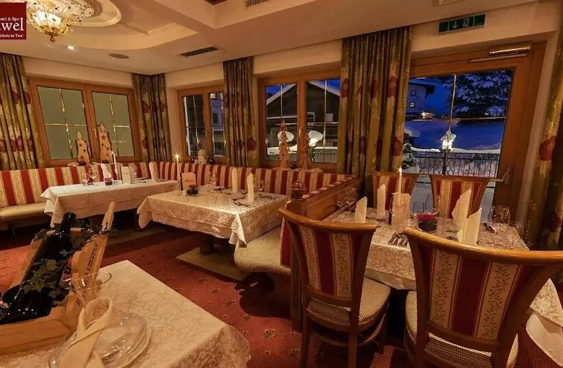 ホテル Alpenjuwel Jäger