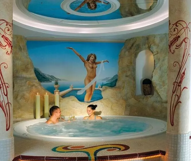 ホテル Alpenjuwel Jäger