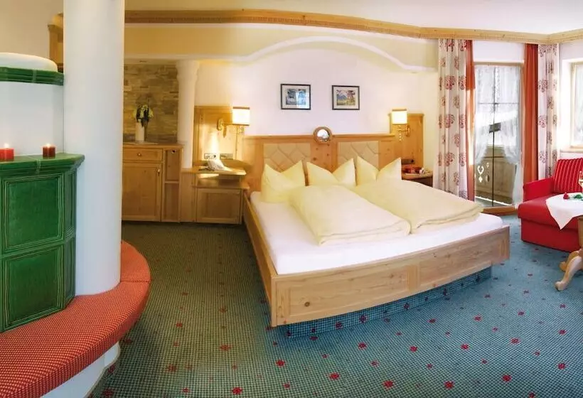 ホテル Alpenjuwel Jäger