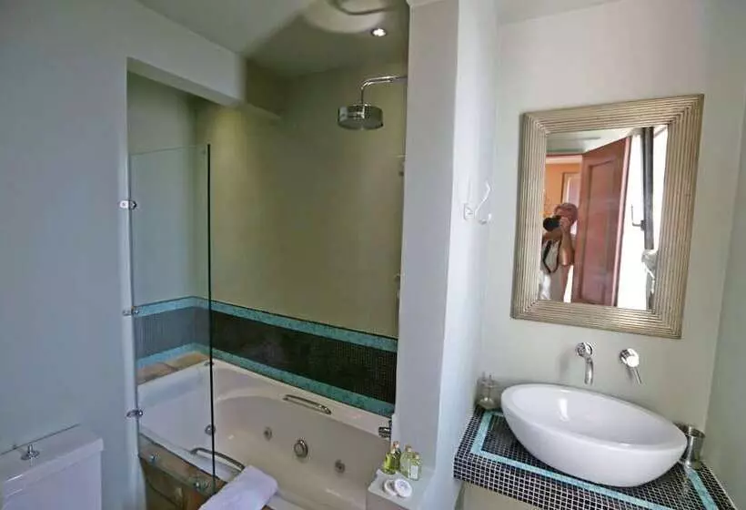 Hotell Archontika Karamarlis