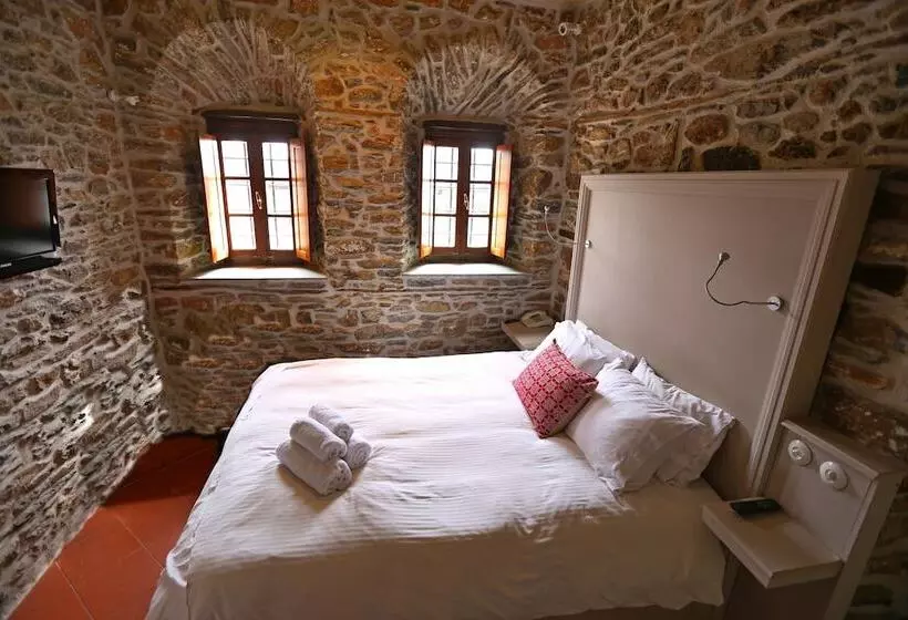 Hotell Archontika Karamarlis