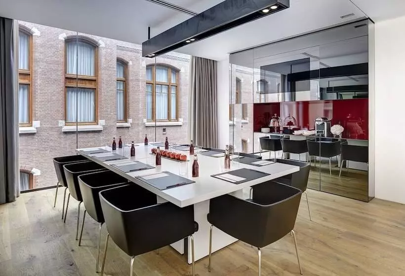 酒店 Conservatorium