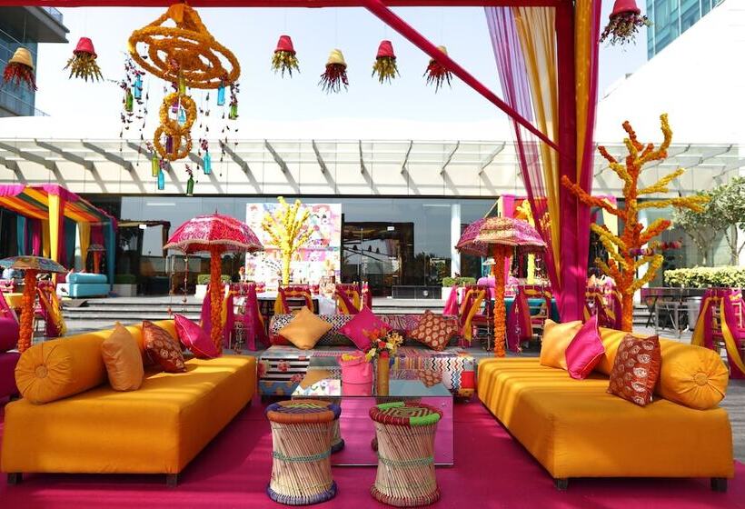 هتل Crowne Plaza New Delhi Rohini, An Ihg