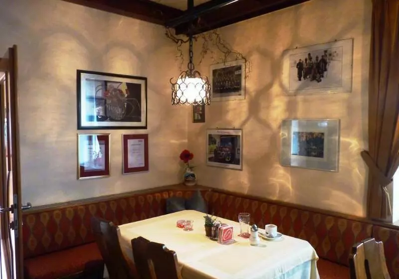 Отель Gasthof Zur Post