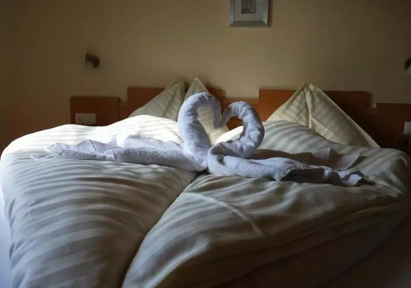 Отель Gasthof Zur Post