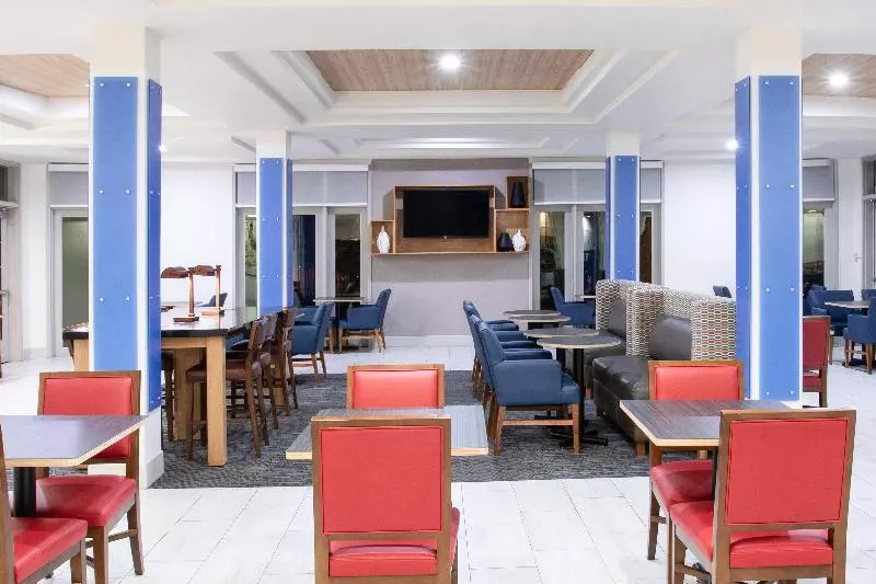 Otel Holiday Inn Express & Suites Tucson, An Ihg