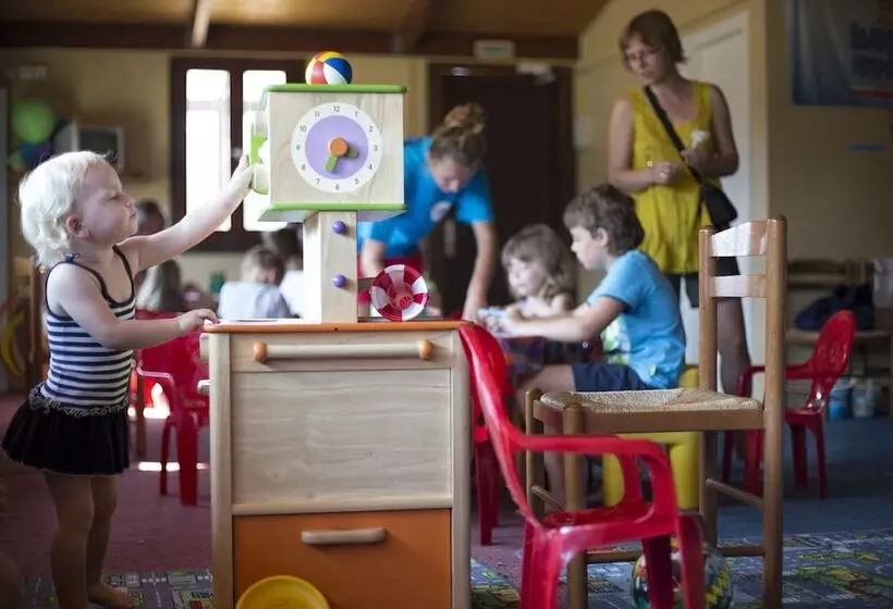 호텔 Mareblue Beach