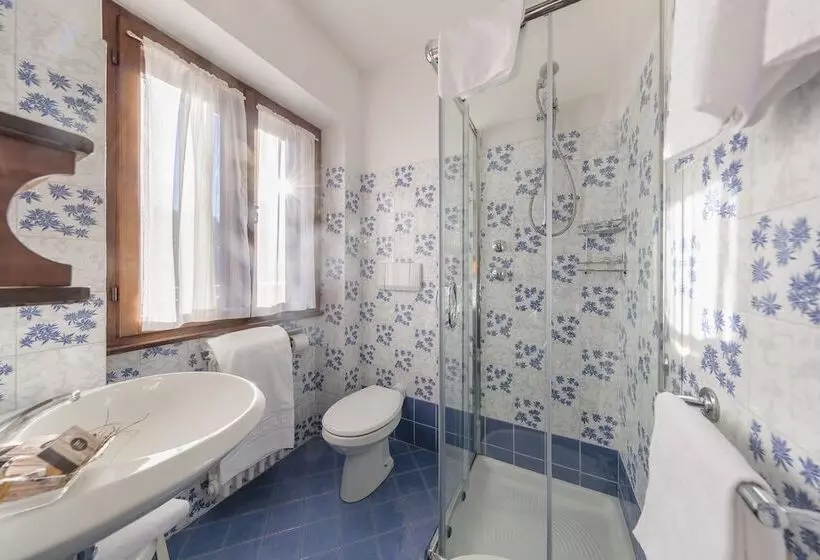 酒店 Panda Cortina Ricarica Auto Elettriche