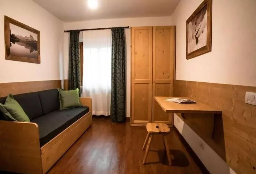 酒店 Panda Cortina Ricarica Auto Elettriche