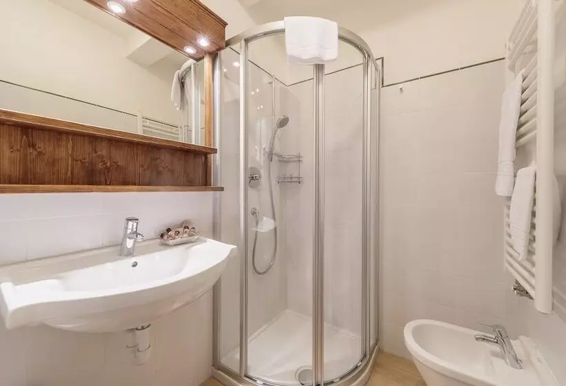 酒店 Panda Cortina Ricarica Auto Elettriche