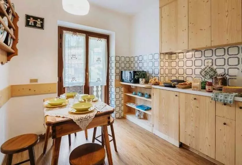 酒店 Panda Cortina Ricarica Auto Elettriche