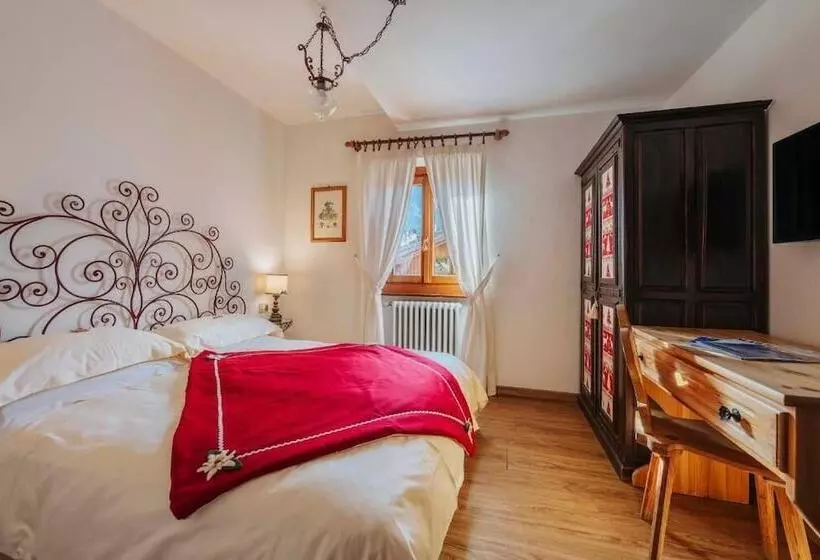 酒店 Panda Cortina Ricarica Auto Elettriche