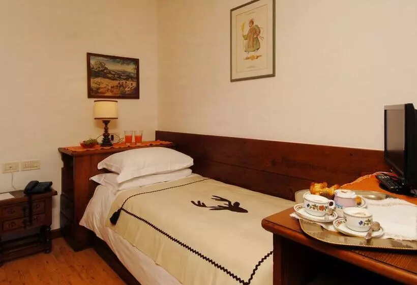 酒店 Panda Cortina Ricarica Auto Elettriche