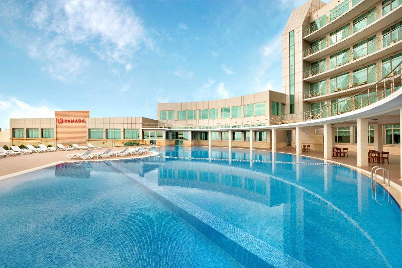 فندق Ramada By Wyndham Baku