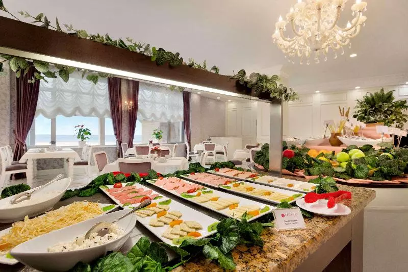 هتل Ramada By Wyndham Baku