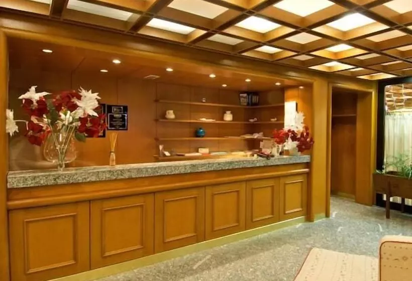 בית מלון כפרי Residence Universo