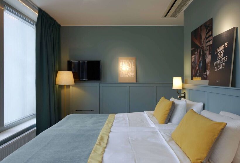 هتل Scandic Grand Central