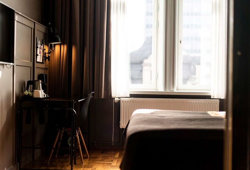هتل Scandic Grand Central