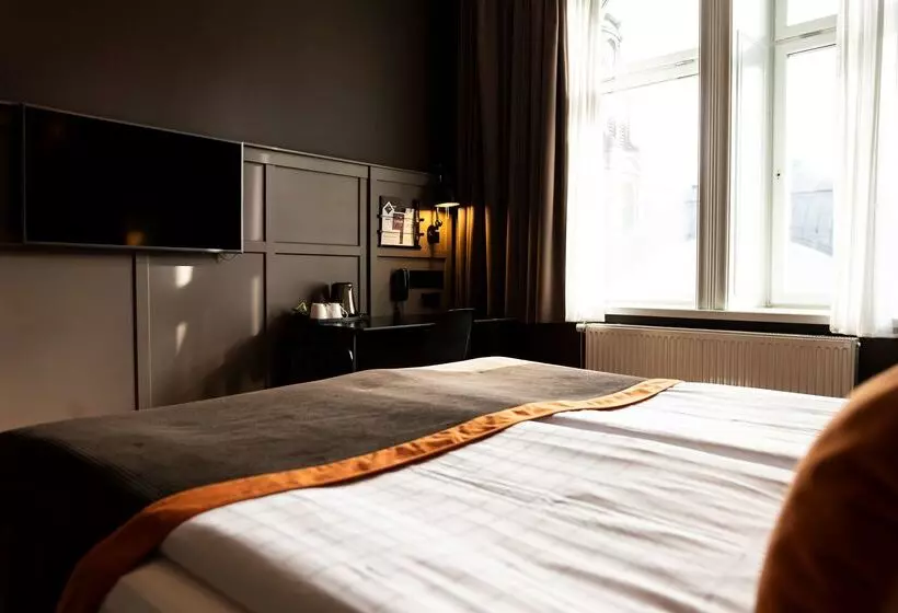 בית מלון כפרי Scandic Grand Central