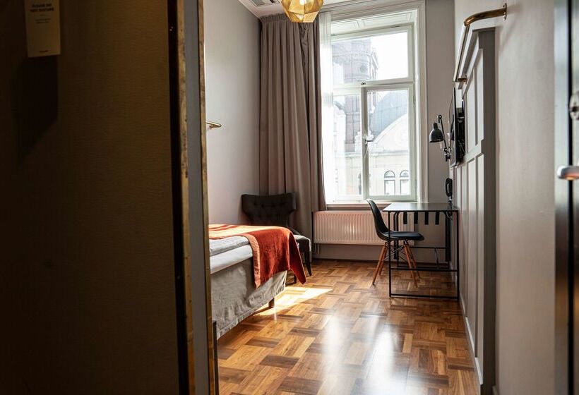 هتل Scandic Grand Central