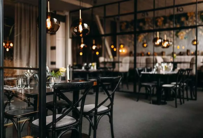 Sunlight Hotel Conference & Spa