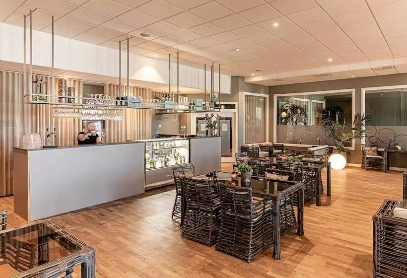 Sunlight Hotel Conference & Spa