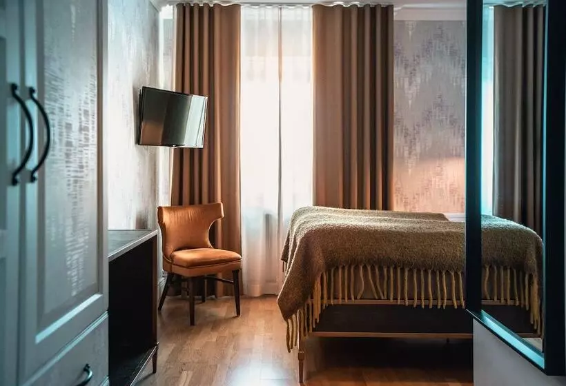 Sunlight Hotel Conference & Spa